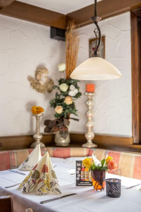 Hotel Roessle Фрайберг-ам-Некар Екстериор снимка